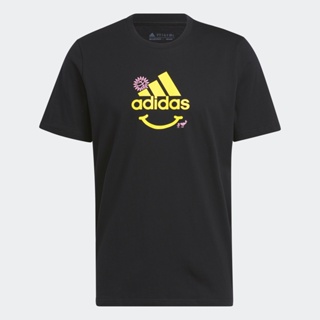 adidas ไลฟ์สไตล์ เสื้อยืดพิมพ์ลาย Change Through Sports ผู้ชาย สีดำ IC1674