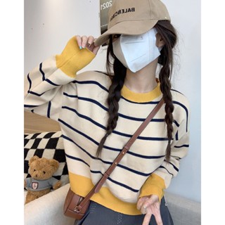 เสื้อกันหนาว คอกลม ทรงหลวม ลายทาง สีตัดกัน สไตล์อเมริกัน แฟชั่นฤดูร้อน ฤดูใบไม้ร่วง สําหรับผู้หญิง QKB4