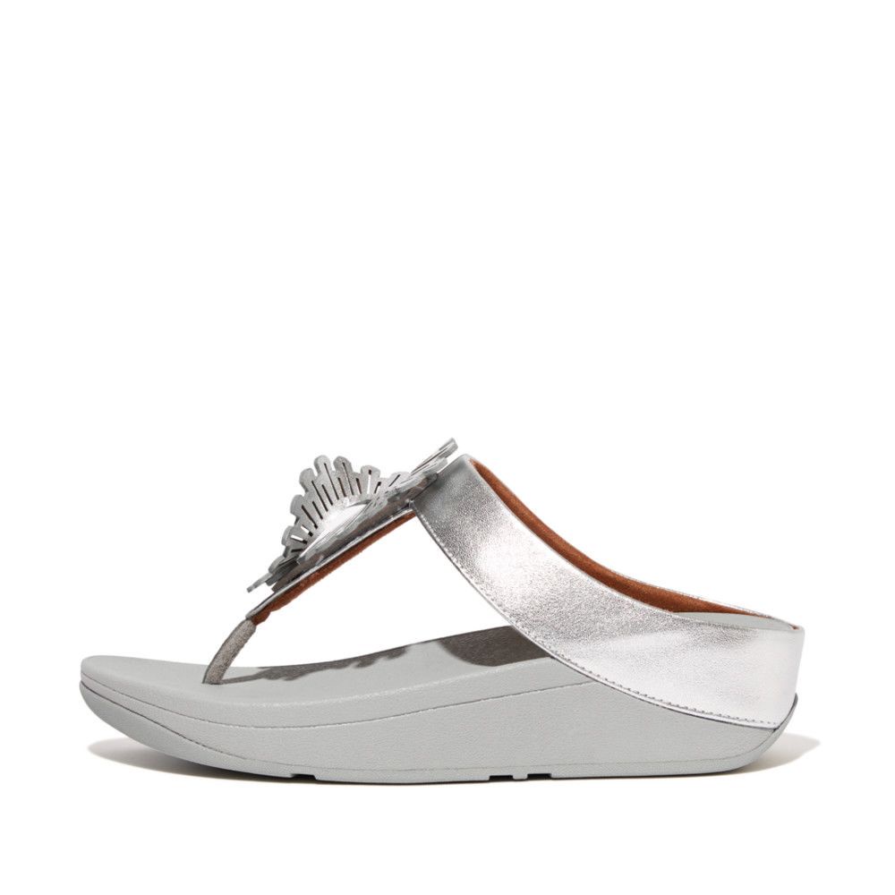 fitflop-fino-รองเท้าแตะแบบหูหนีบผู้หญิง-รุ่น-eo4-011-สี-silver