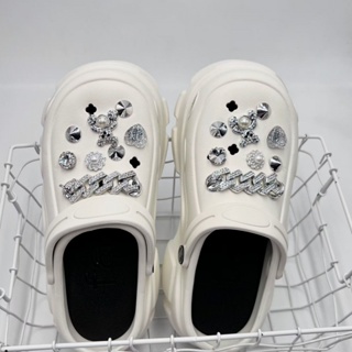 Crocs jibbitz charms diy แฟชั่น ตกแต่ง สําหรับตกแต่งรองเท้า crocs เริ่มต้น