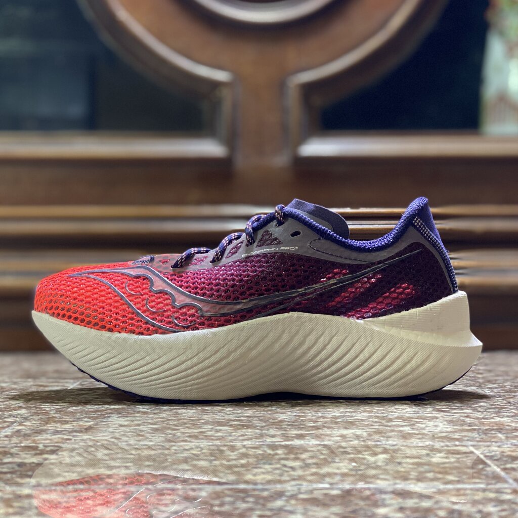 Saucony Endorphin Pro 3 W6.5US