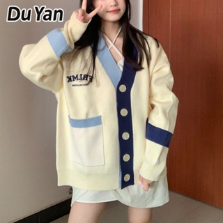 Du Yan เสื้อกันหนาวคาร์ดิแกน ผ้าถัก ทรงหลวม ปักลายตัวอักษร สไตล์เกาหลี ฤดูใบไม้ร่วง และฤดูหนาว สําหรับผู้หญิง นักเรียน