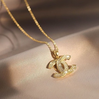 Letter Fragrant Style Light Ins Luxury Necklace Womens 2023 New Niche High-end Full Diamond Woolen Chain Simple Necklace