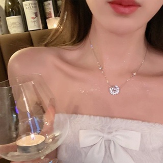 Fantasy Star and Moon Necklace Womens Light Luxury Niche Design Sense Sweet Personality Accessories Fashion High-end Collarbone Necklace New Style