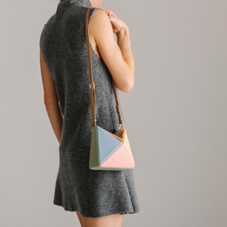 กระเป๋าสะพายไหล่ ทรงสามเหลี่ยม ประดับเพชร ออกแบบดี แบบทันสมัย แฟชั่นสําหรับสตรี สไตล์ตุรกี