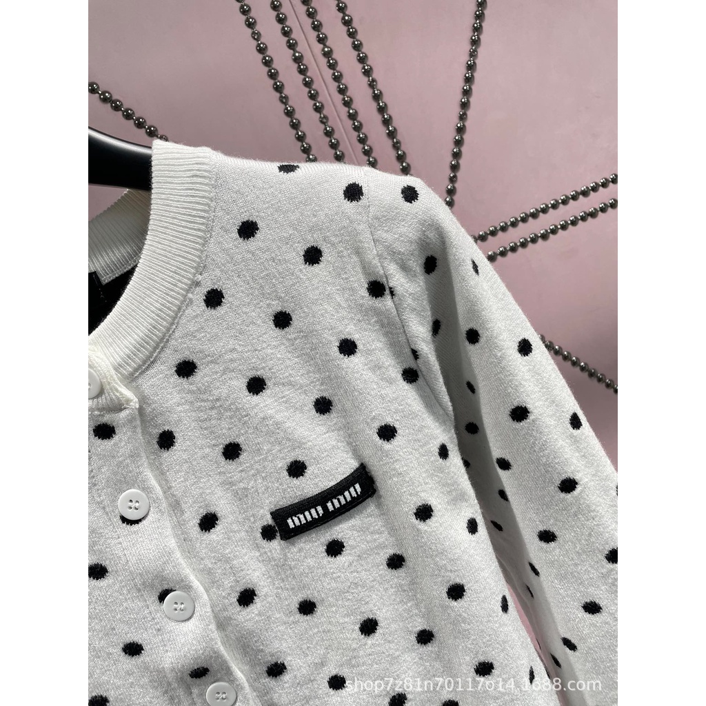 6mxx-miu-miu-23-autumn-and-winter-new-polka-dot-jacquard-knitted-two-piece-set-chest-letter-knitted-shirt-skirt-slimming
