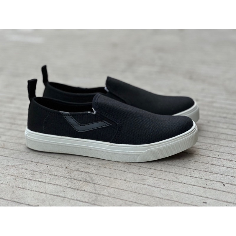 sepatu vans slip on