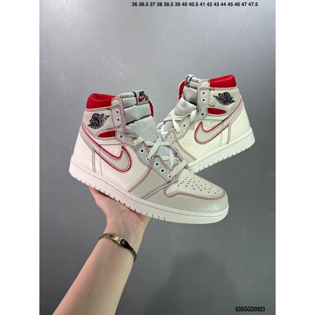 รองเท้าบาสเก็ตบอล Air Jordan 1 High 