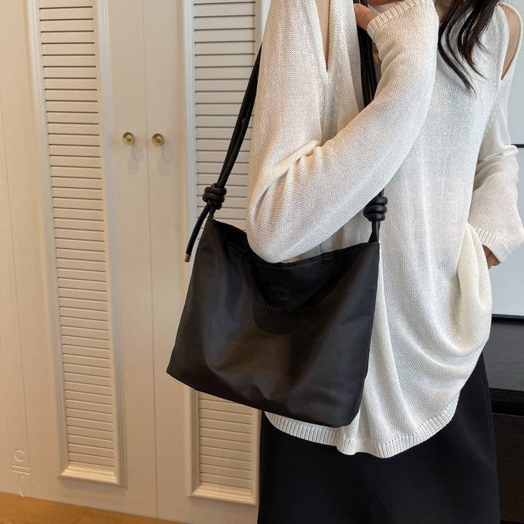 korean-handheld-nylon-cloth-bag-womens-2023-summer-fashion-embroidery-underarm-bag-one-shoulder-bucket-bag
