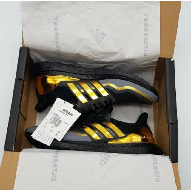 ultraboost mtl