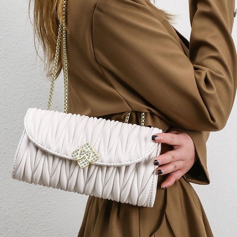 chanel-style-2023-new-shoulder-chain-bag-internet-celebrant-high-end-texture-niche-womens-bag-fashionable-trendy-diamond-plaid-chain-bag