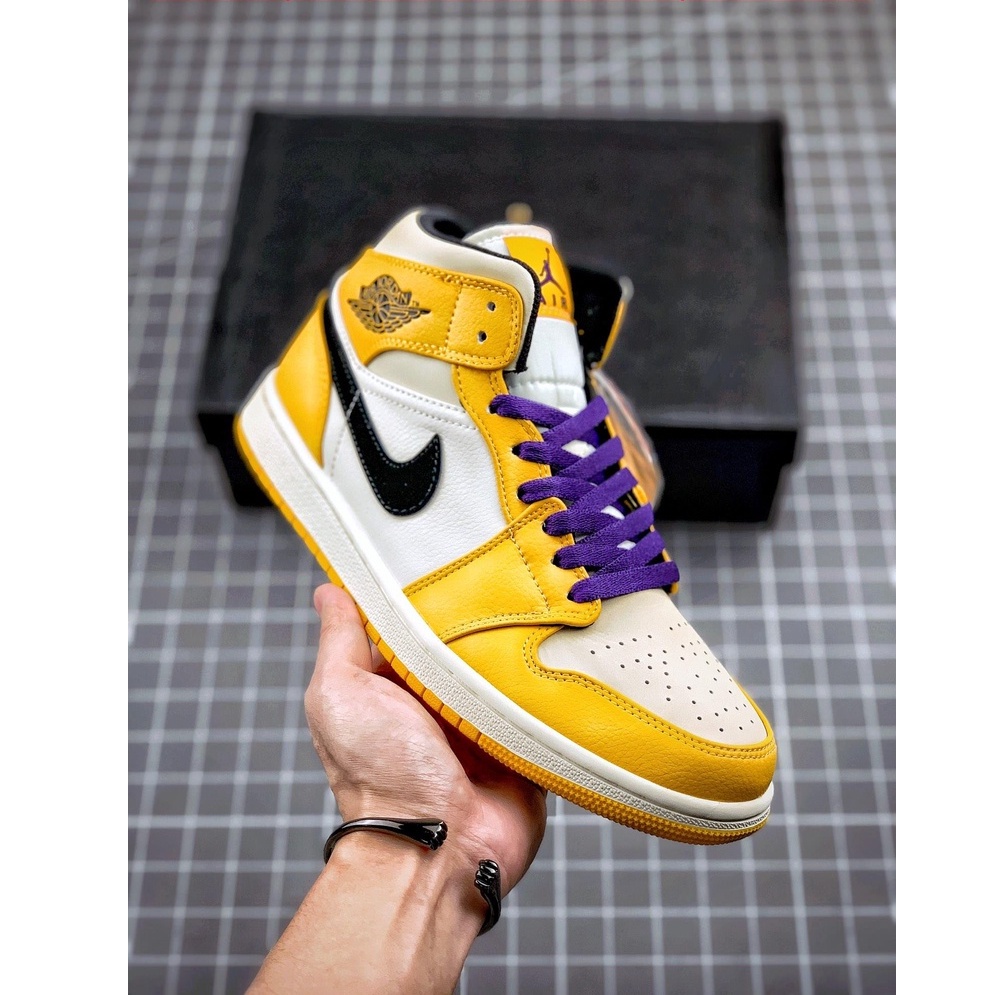 aj 1 top 3 lakers
