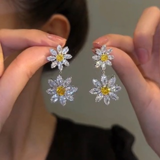 925Silver Needle temperament Crystal Daisy Flower earrings female niche Design ear studs Advanced feeling 2023 New earrings