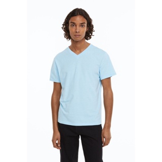 สินค้า H&M เสื้อยืดคอวีทรงปกติ Regular Fit Man Regular Fit V-neck T-shirt 0763275_1