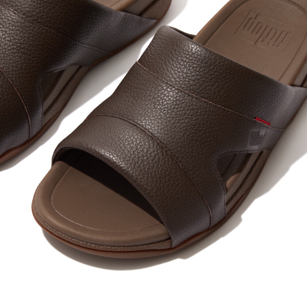 fitflop-freeway-pool-slide-in-leather-รองเท้าแตะแบบสวมผู้ชาย-รุ่น-l66-167-สี-chocolate-brown