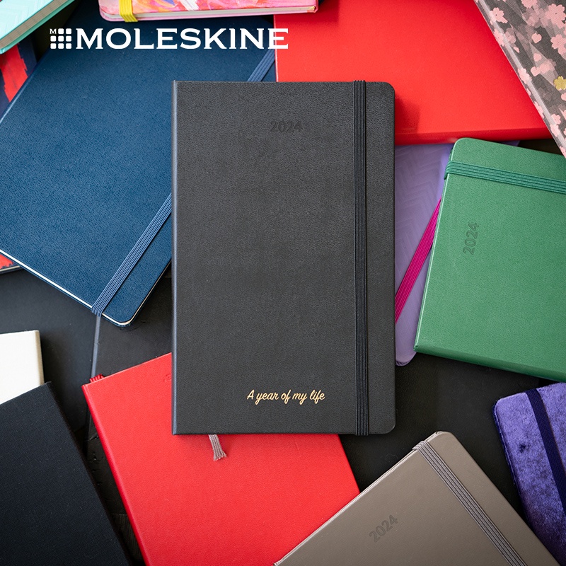 Italy Moleskine สมุดโน้ตไดอารี่ คลาสสิก สีดํา 2024 12 เดือน Shopee