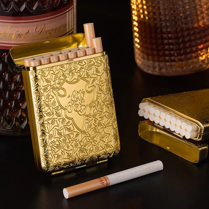 The new luxury retro carved cigarette holder can accommodate 16/20 pocket  storage boxes
