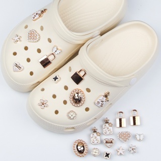 Crocs jibbitz charms diy แฟชั่น ตกแต่ง สําหรับตกแต่งรองเท้า crocs เริ่มต้น