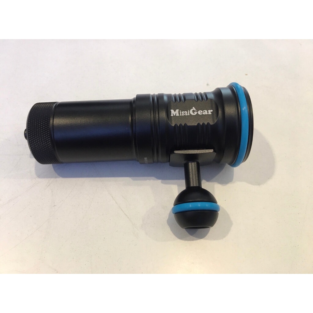 mini-gear-mg32-pro-light-3200-lumens