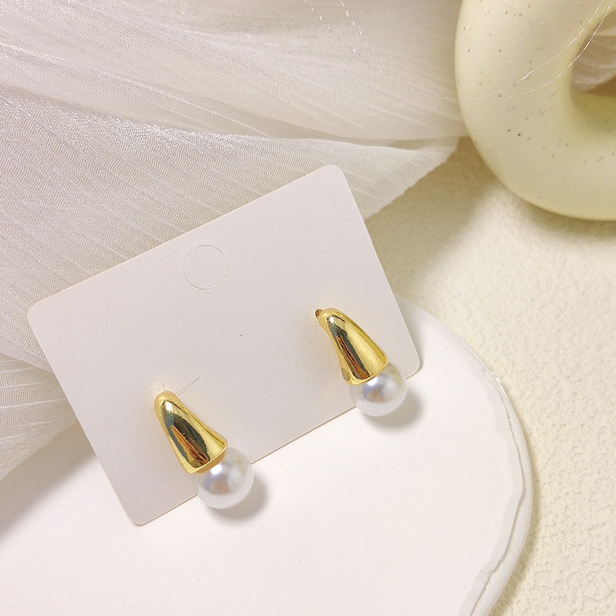 wave-earrings-new-arrival-ear-ring-light-luxury-niche-design-ear-studs-womens-irregular-circle-internet-celebrity-elegant-earrings