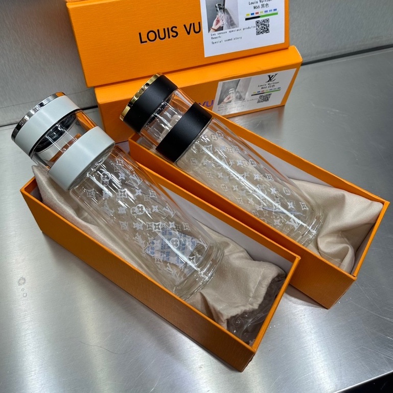 ♥ เช็คสินค้าก่อนสั่ง LOUIS VUITTON WATER BOTTLE กระบอกน้ำ แก้วใส เก็บความร้อนได้ หลุยส์ Shopee