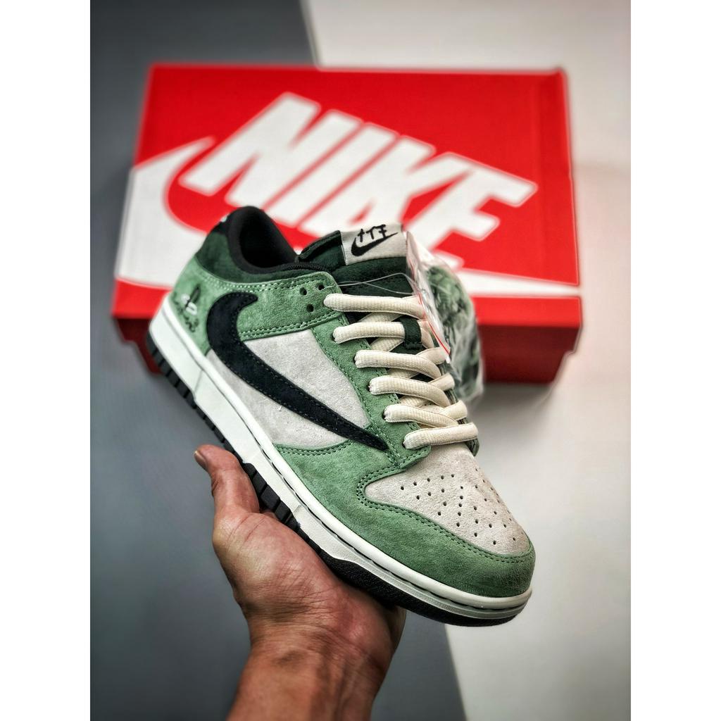 travis scott sony dunk