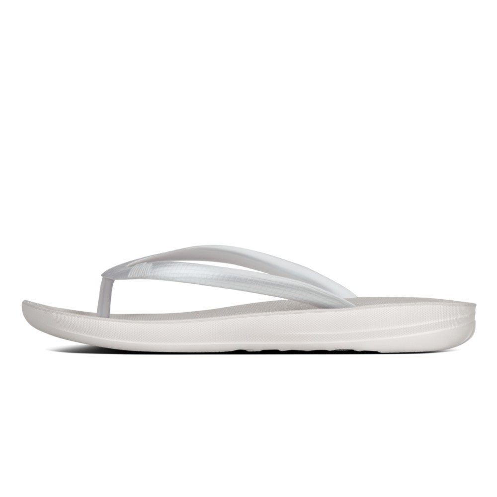 fitflop-iqushion-รองเท้าแตะแบบหูหนีบผู้หญิง-รุ่น-e54-011-สี-silver