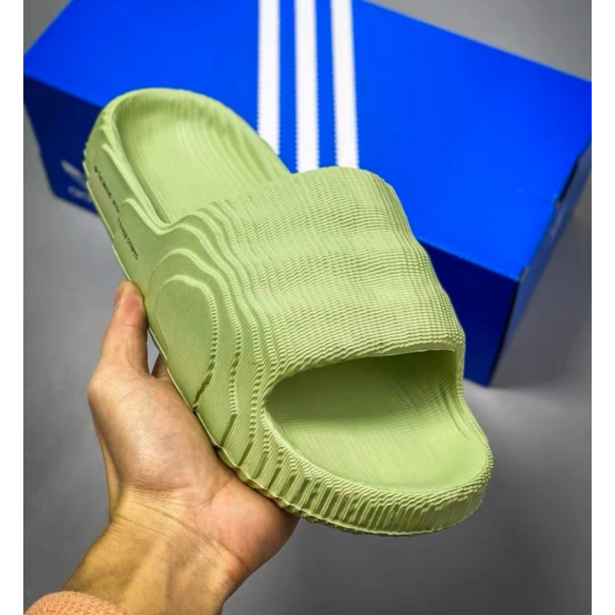 adilette yeezy