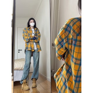 เสื้อเชิ้ตกันแดด ขนาดใหญ่ ลายสก๊อต สีเหลือง สไตล์ฮ่องกง เรโทร เหมาะกับฤดูใบไม้ผลิ และฤดูร้อน สําหรับผู้หญิง