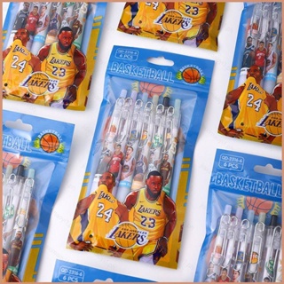 23 6 ชิ้น / เซต Los Angeles Lakers NBA บาสเก็ตบอล ปากกาเจล คลิกบอล เครื่องเขียน สําหรับนักเรียน
