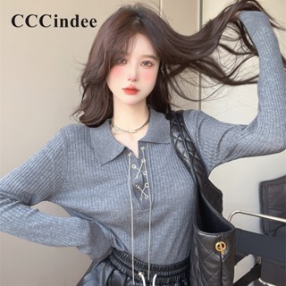 Cccindee เสื้อยืดแขนยาว คอปก เข้ารูป แต่งสายโซ่ สีตัดกัน เข้ากับทุกการแต่งกาย แฟชั่นสําหรับผู้หญิง 2023