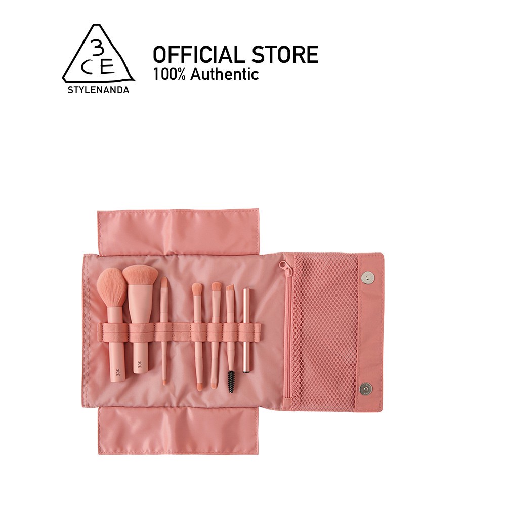 3ce-mini-makeup-brush-kit-rose-beige-ทรีซีอี-มินิ-เมคอัพ-บรัช-คิท-เครื่องสำอาง-กระเป๋า-กระเป๋าเครื่องสำอาง