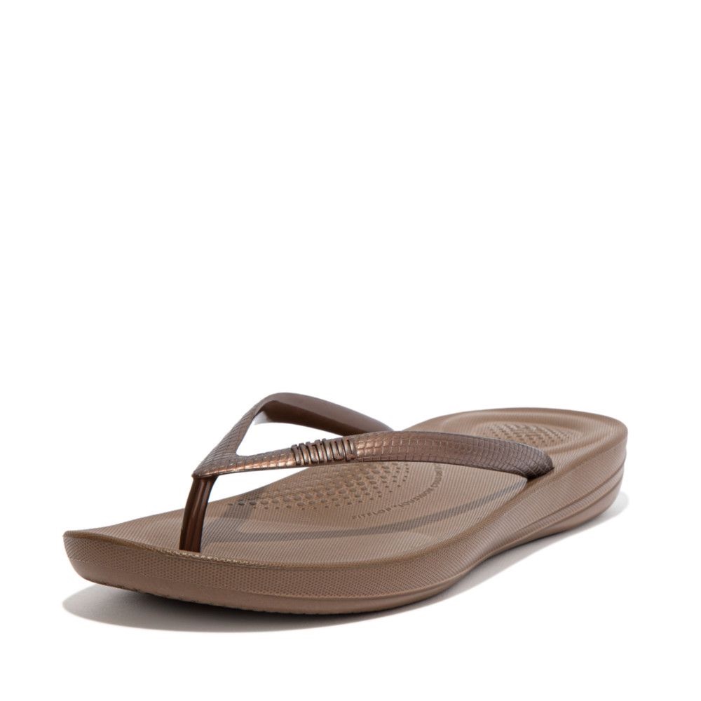 fitflop-iqushion-รองเท้าแตะแบบหูหนีบผู้หญิง-รุ่น-e54-012-สี-bronze