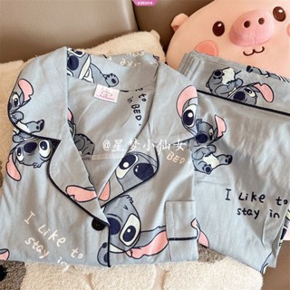 Sanrio ชุดนอน เสื้อคาร์ดิแกน แขนยาว คอพับ ลายสติตช์น่ารัก และกางเกงขายาว ใส่สบาย เหมาะกับฤดูใบไม้ผลิ สําหรับผู้ชาย และผู้หญิง [BK]