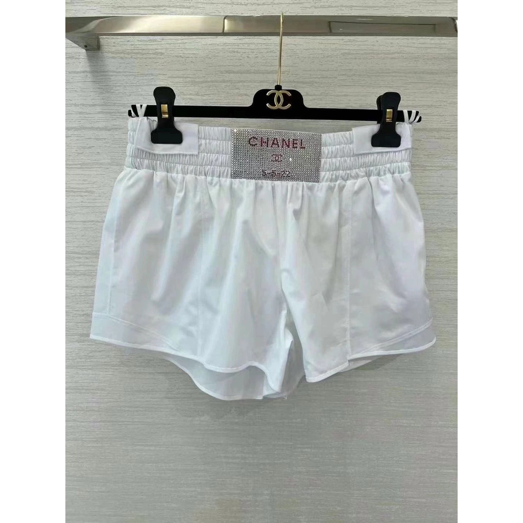 chanel-23c-กางเกงขาสั้นลําลอง-พิมพ์ลายตัวอักษร-ประดับเพชรเทียม-สีขาว-แฟชั่นฤดูใบไม้ผลิ-ขายดี-ซื้อวันพีชยากมาก-ขนาด-36-40