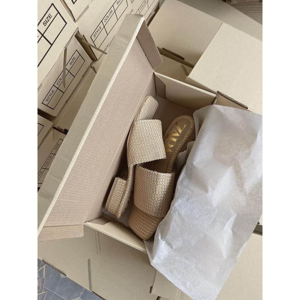 พร้อมส่ง-SH-038ส้นสูง1นิ้ว สวมลายกระสอบ กรีนโลโก้ทองShoes | Shopee Thailand
