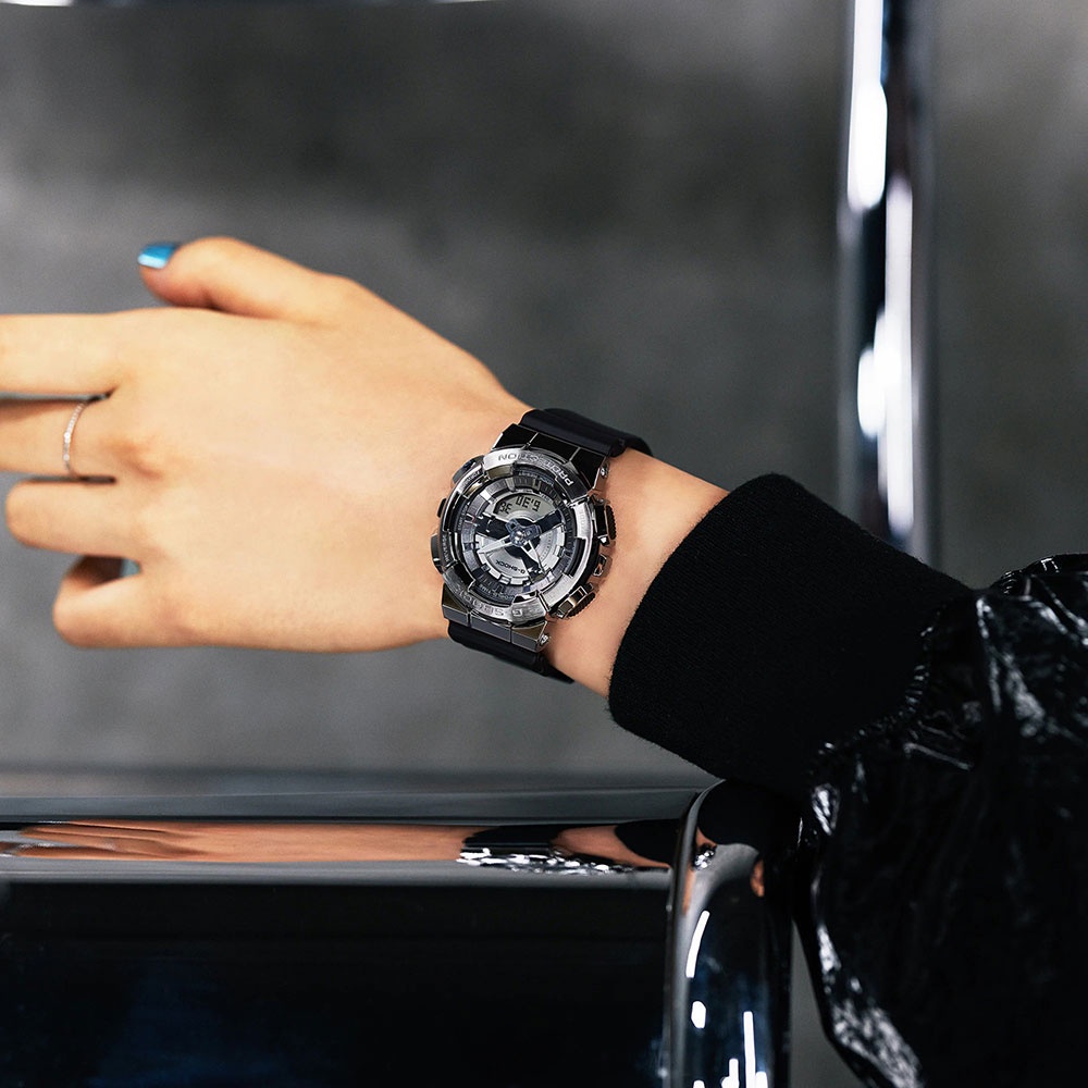 casio-นาฬิกาข้อมือผู้หญิง-g-shock-mid-tier-รุ่น-gm-s110-1adr-วัสดุเรซิ่น-สีดำ