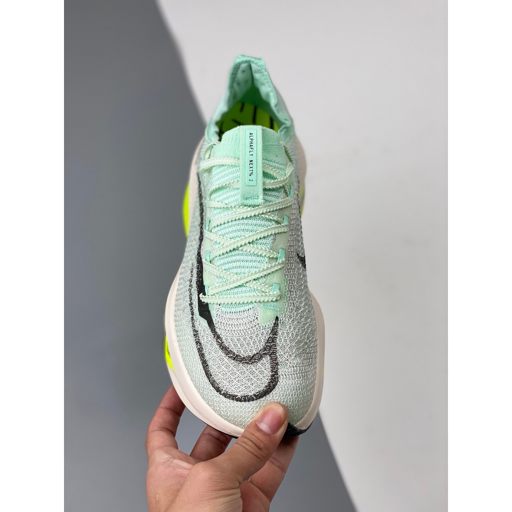 alphafly carbon plate