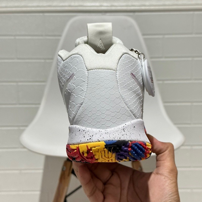kyrie 5 march madness