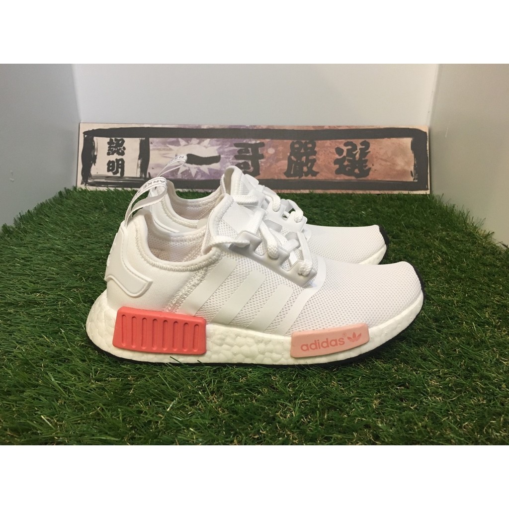 adidas gazelle silver green womens adidas Men's Primeblue NMD R1