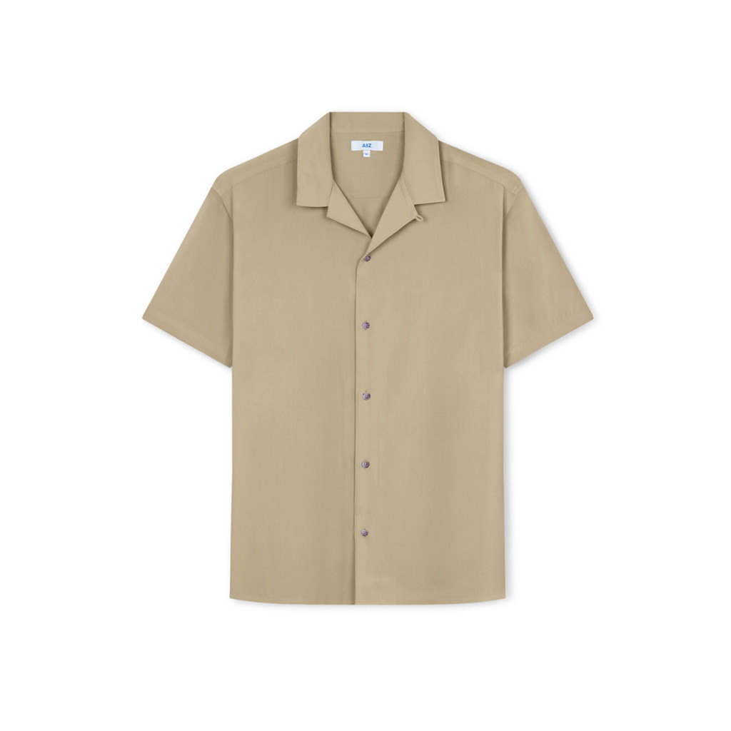 AIIZ (เอ ทู แซด) เสื้อเชิ้ตผู้ชาย แขนสั้นปกฮาวายผ้าเรยอนสีพื้น Men's