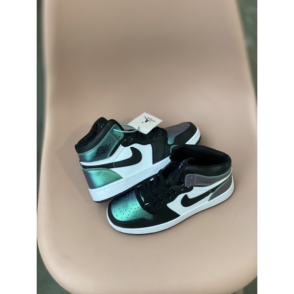 hargasepatu air jordan