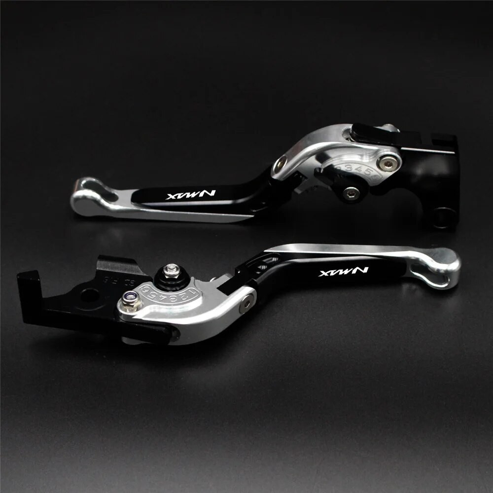 Leve Freno E Frizione Pieghevoli Regolabili Per Yamaha NMAX 125 (2015-2021) - Kit Con Manopole CNC E Logo