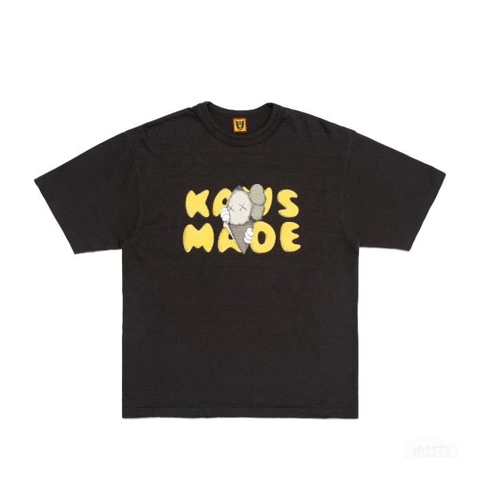 3935 การ์ตูน kaws Letter พิมพ์แขนสั้นผู้ชายผู้หญิงมนุษย์ | Shopee Thailand