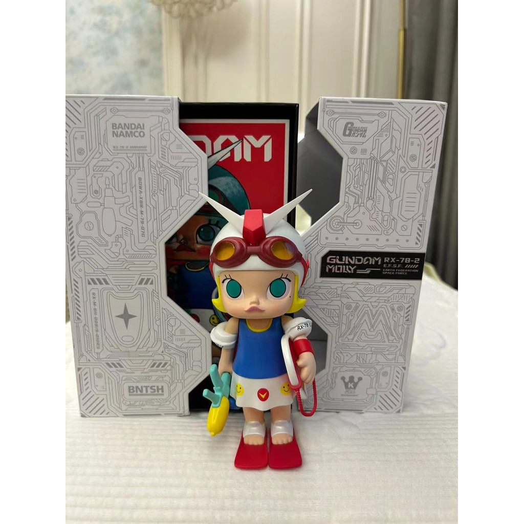 POP MART × BANDAI ガンダム MOLLY（RX-78-2）コラボ Gundam Molly by Kenny Wong x Bandai Namco x POP MART - The