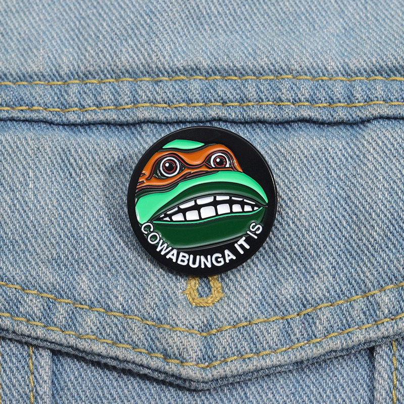 อะนิเมะ Dragon Ball วัยรุ่น Mutant Ninja เต่าการ์ตูนเข็มกลัด Cowabunga ...