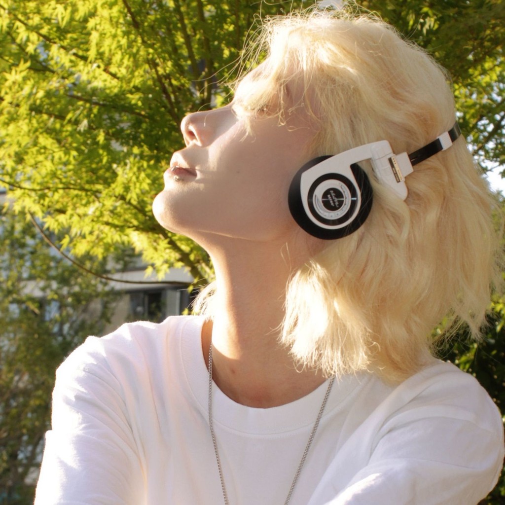 สอบถาม Plus/WhatPlus RETRO R3 Preppy Series ชุดหูฟังไร้สายขนาดกะทัดรัด ...