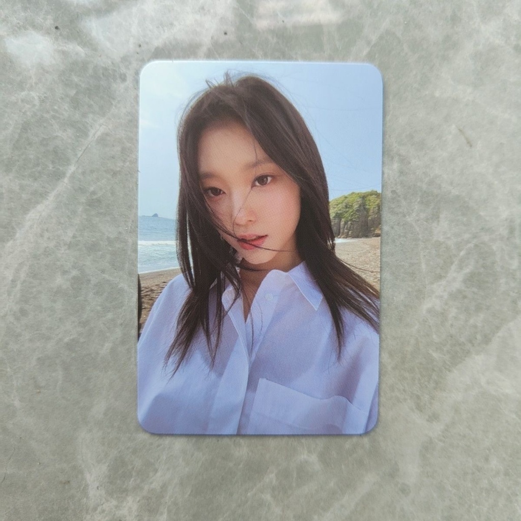 New newjeans Whale New Album how sweet yati Sign Card newjeans Whale ...