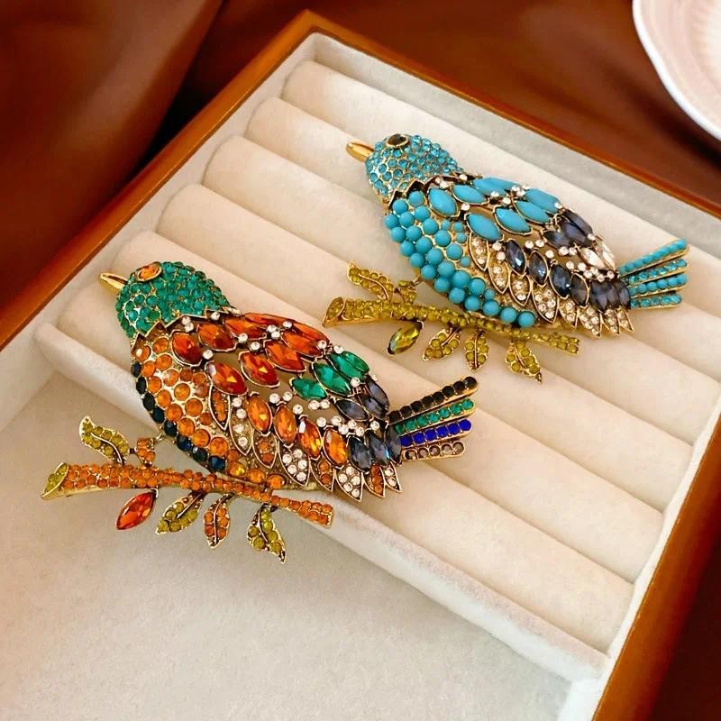 Skeds ผู้หญิงผู้ชายโอ้อวด Vintage Full Crystal Bird Pins ป้ายคลาสสิก ...