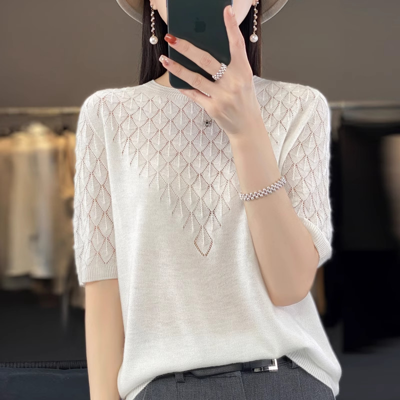 ผ้าไหมน้ําแข็งถักแขนสั้นเสื้อยืดสุภาพสตรีกลวงหลวม 2024 สไตล์ใหม่รอบคอ 5 ...